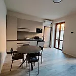 La Morra Apartments * La Morra