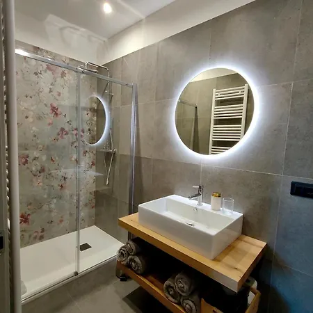 아파트 La Morra Apartments *