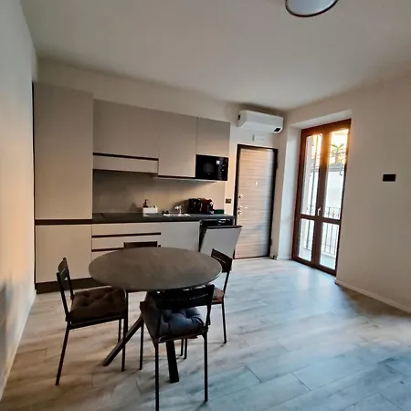 La Morra Apartments * 라모라