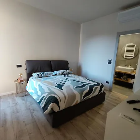 La Morra Apartments 라모라