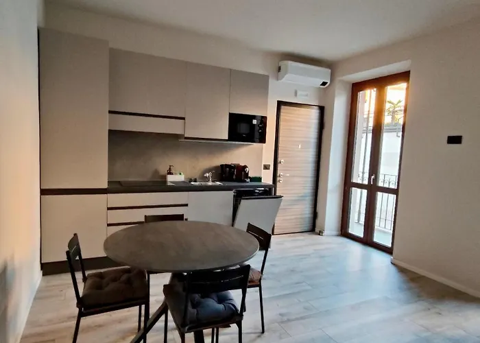 La Morra Apartments * La Morra