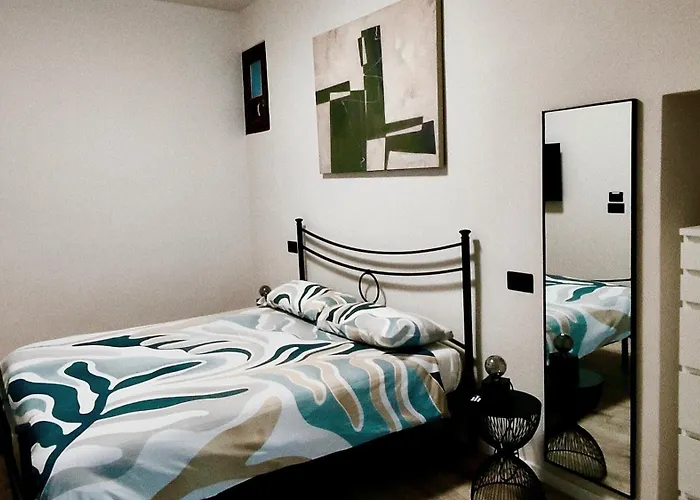 La Morra Apartments *